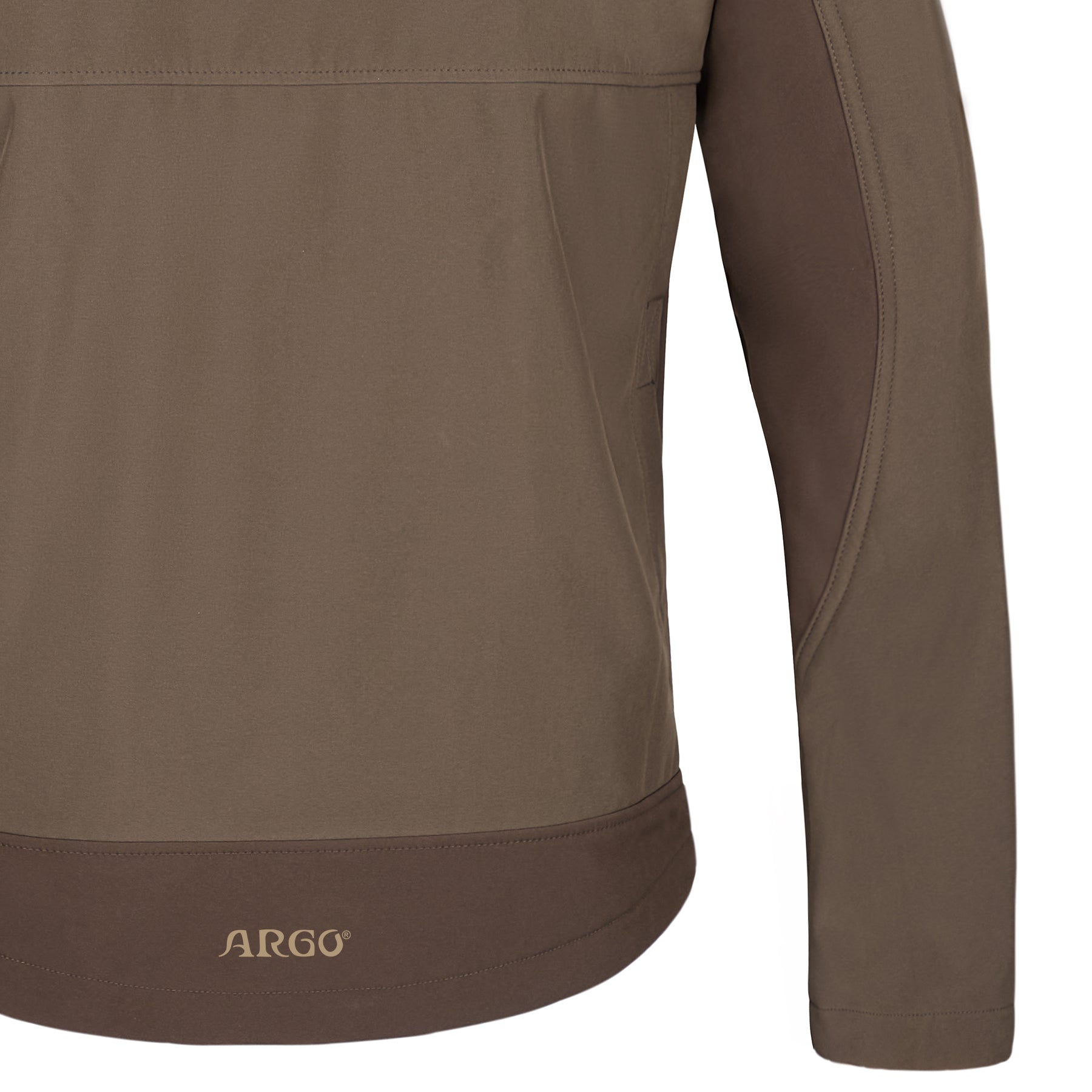 GEACĂ VÂNĂTOARE SOFTSHELL ARGO® by Argo® este o jachetă softshell maro, cu „ARGO” subtil scris în partea de jos. Are un design elegant, cu cusătură la piept și mâneci lungi, oferind o țesătură netedă, rezistentă la vânt.
